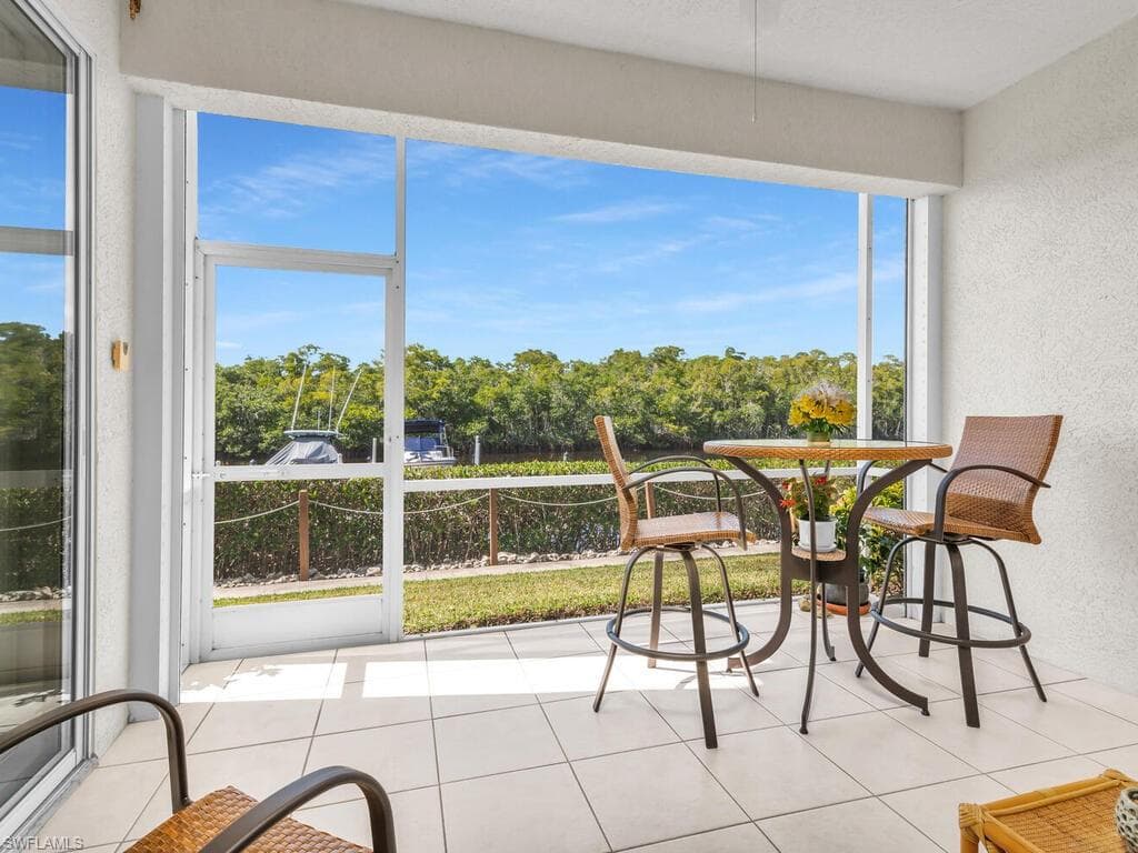 206 Newport Dr 805, Naples, FL 34114-14