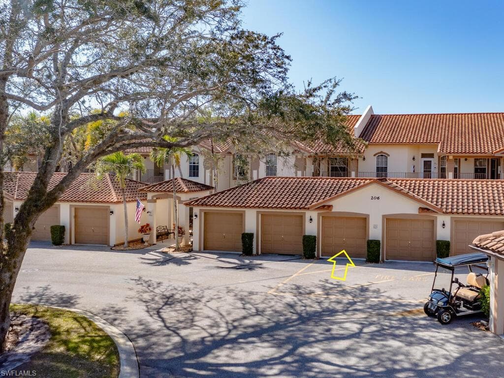 206 Newport Dr 805, Naples, FL 34114-27