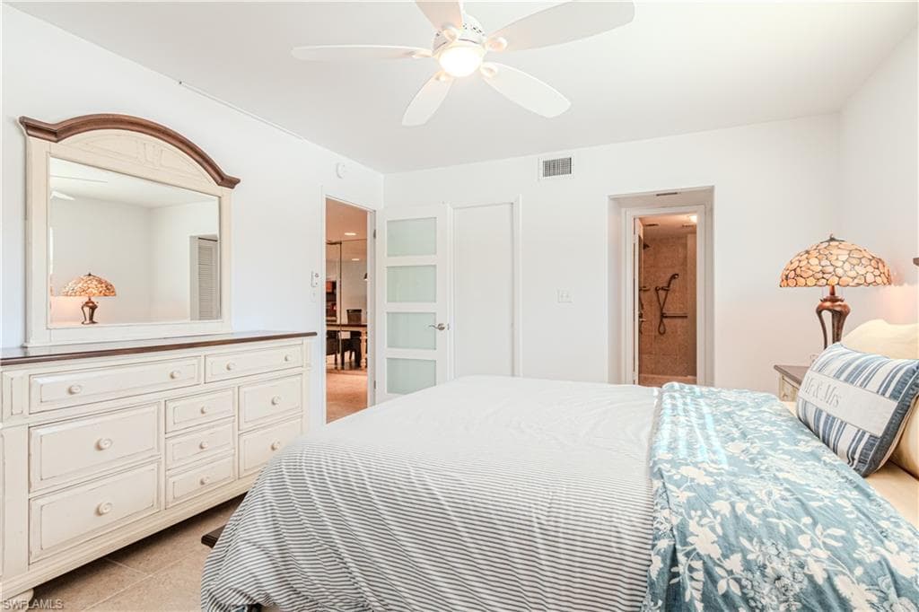 4200 Belair Ln 101, Naples, FL 34103-26