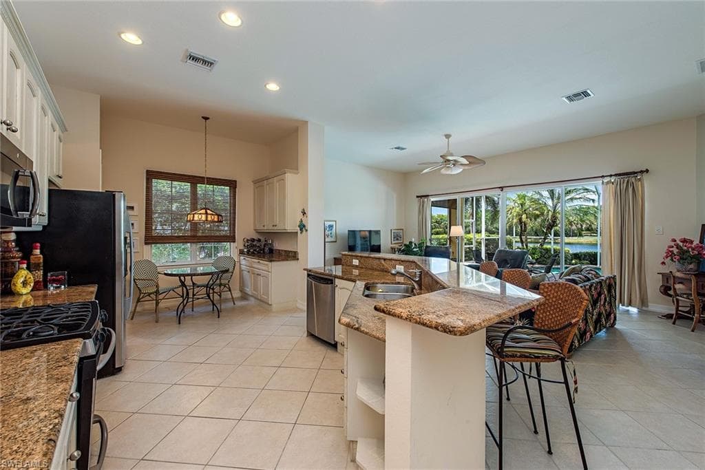 8465 Mallards Way, Naples, FL 34114-5