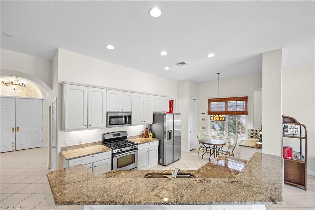 8465 Mallards Way, Naples, FL 34114-7