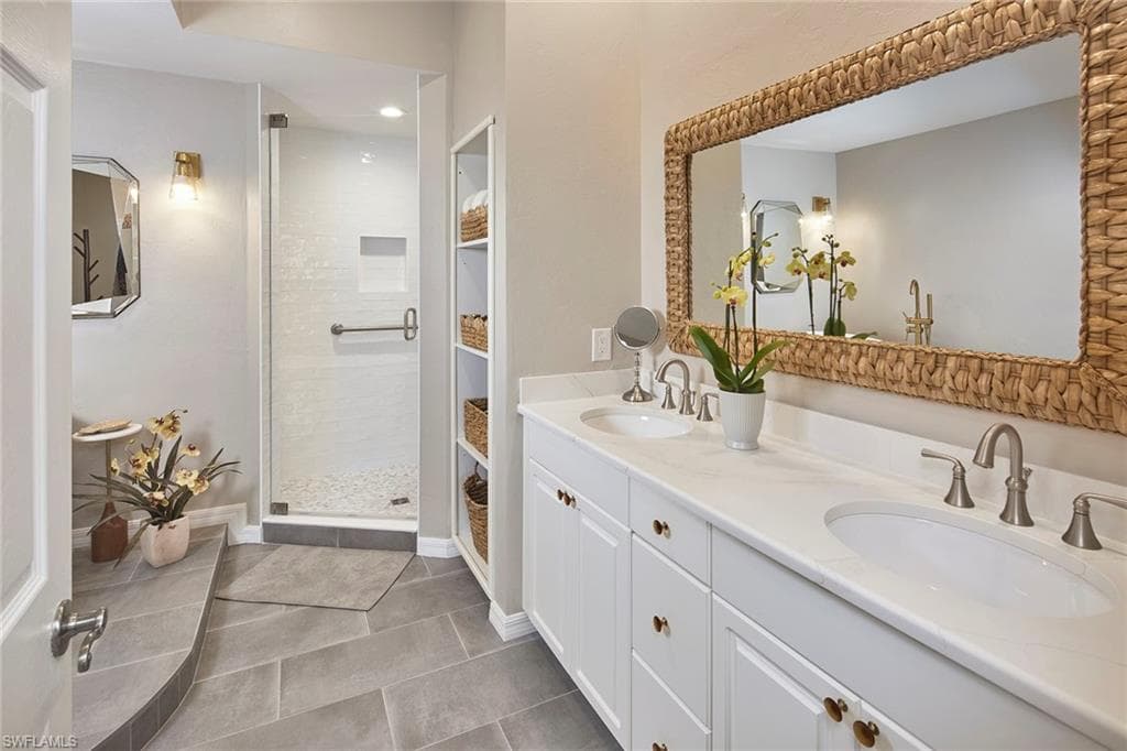 1033 Egrets Walk Cir 203, Naples, FL 34108-12