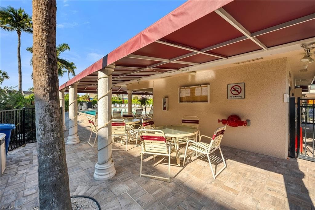 803 River Point Dr 105b, Naples, FL 34102-27