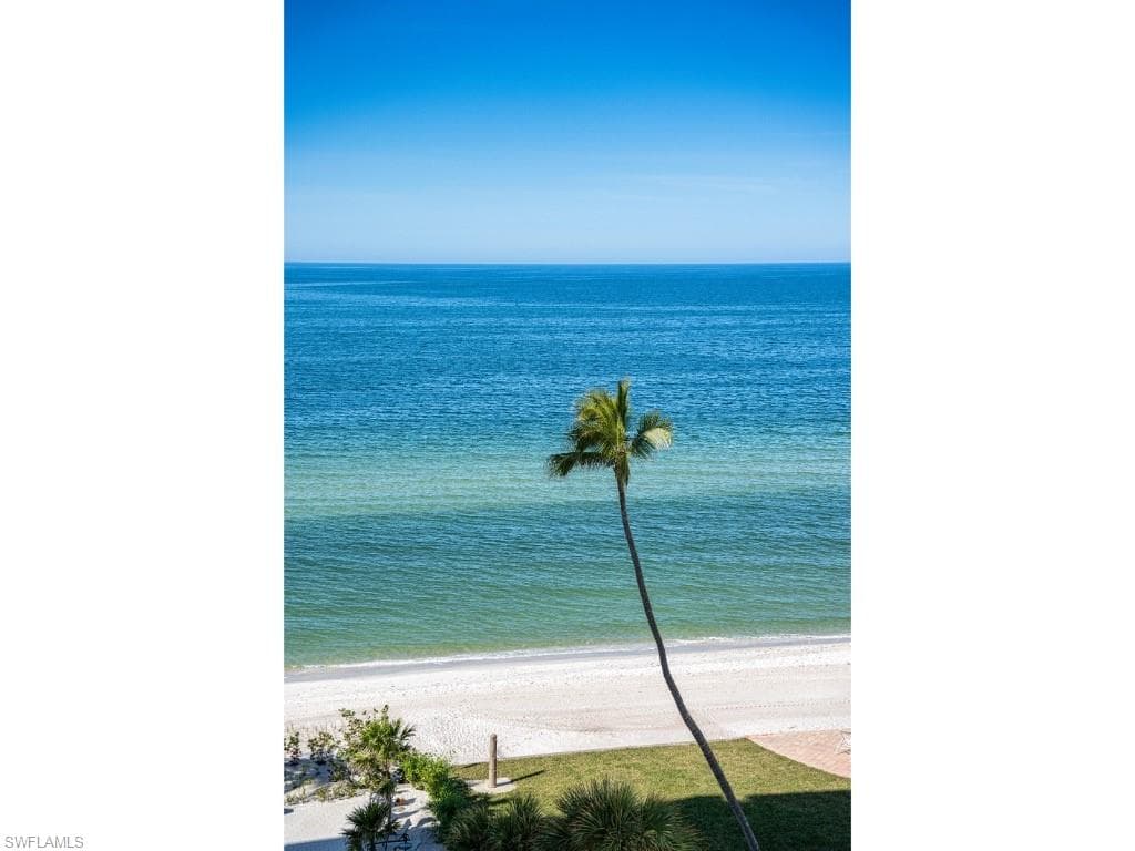 1221 Gulf Shore Blvd N 801, Naples, FL 34102-12