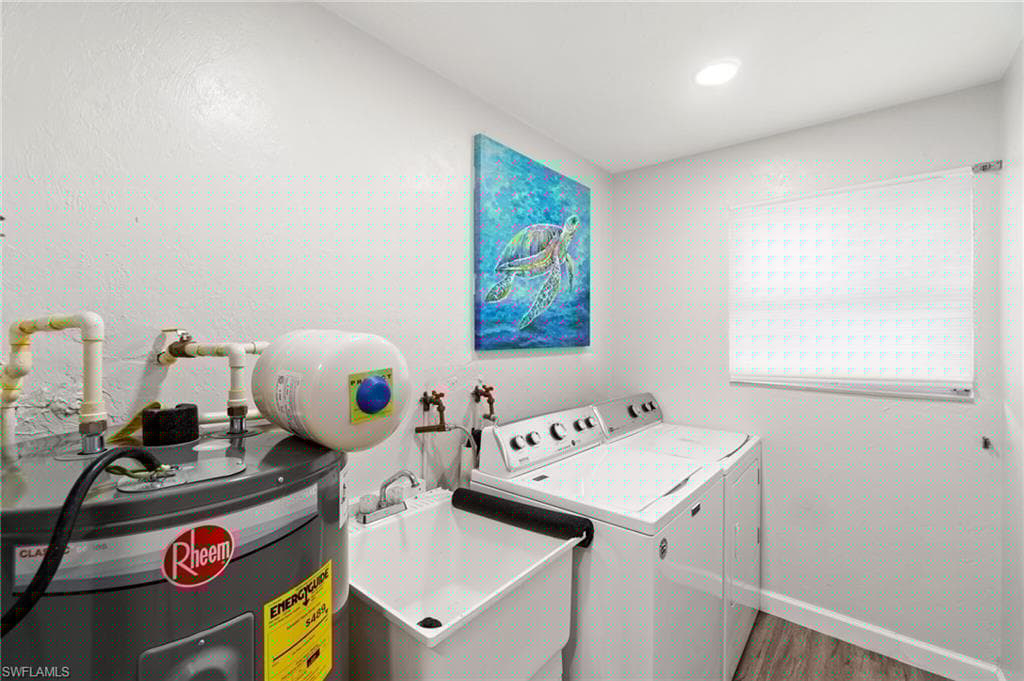 1326 21st Ave, Cape Coral, FL 33990-34