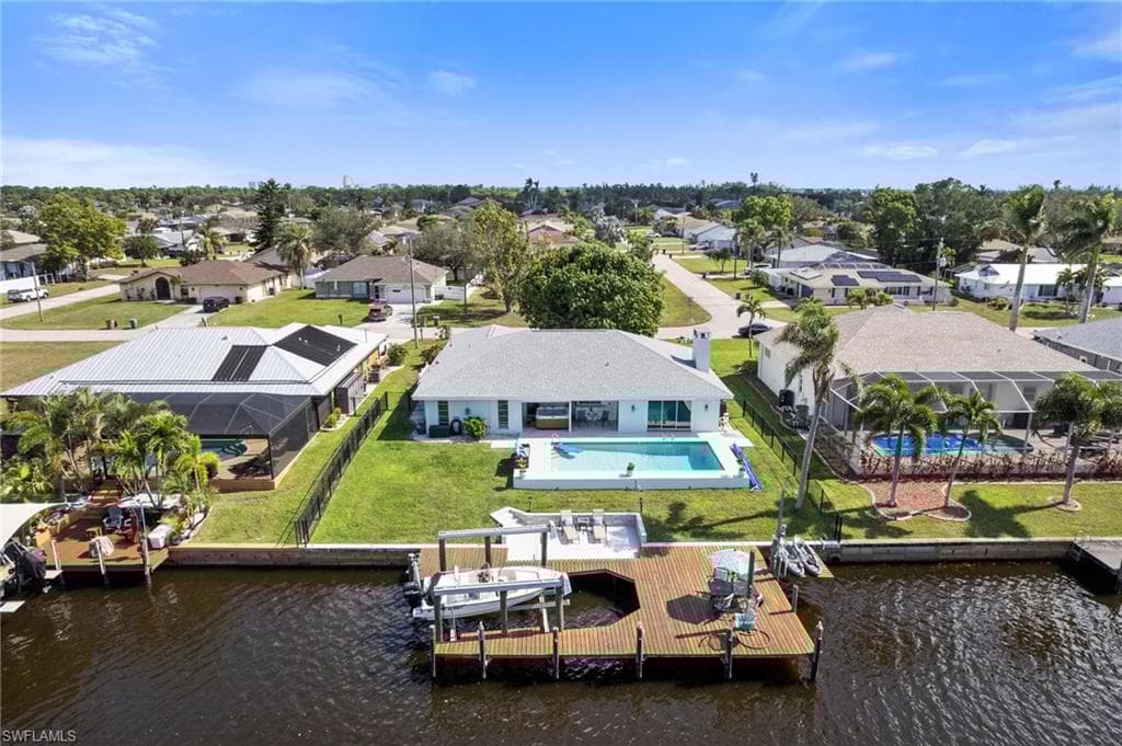 1326 21st Ave, Cape Coral, FL 33990-40