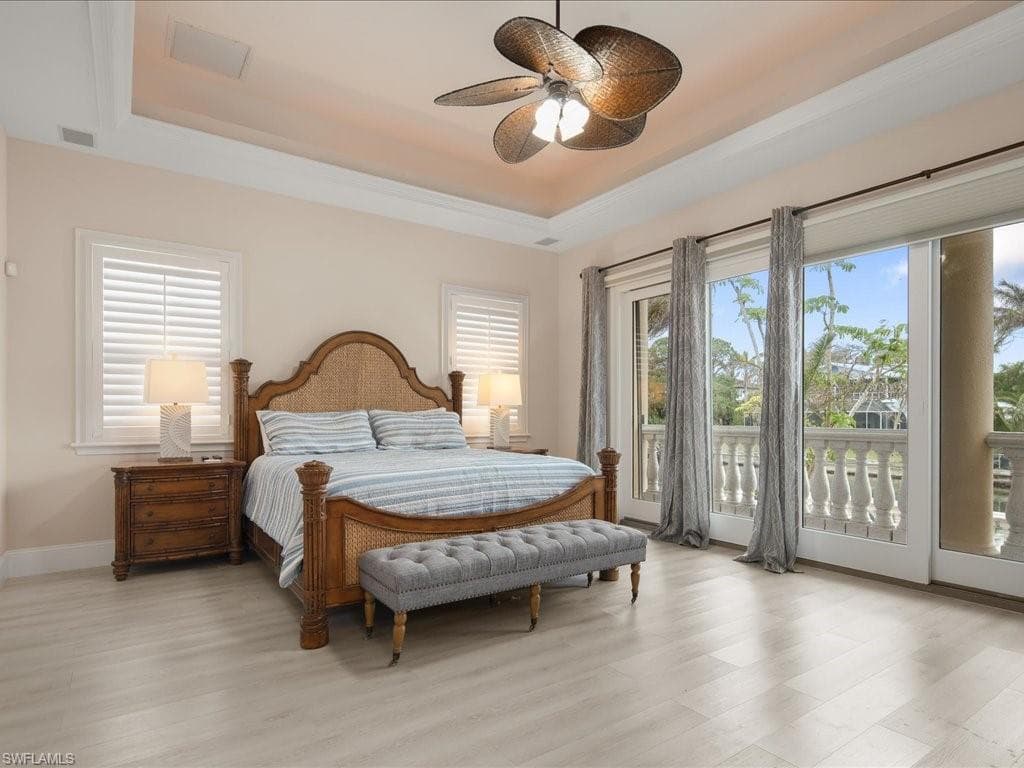 239 Channel Dr, Naples, FL 34108-9