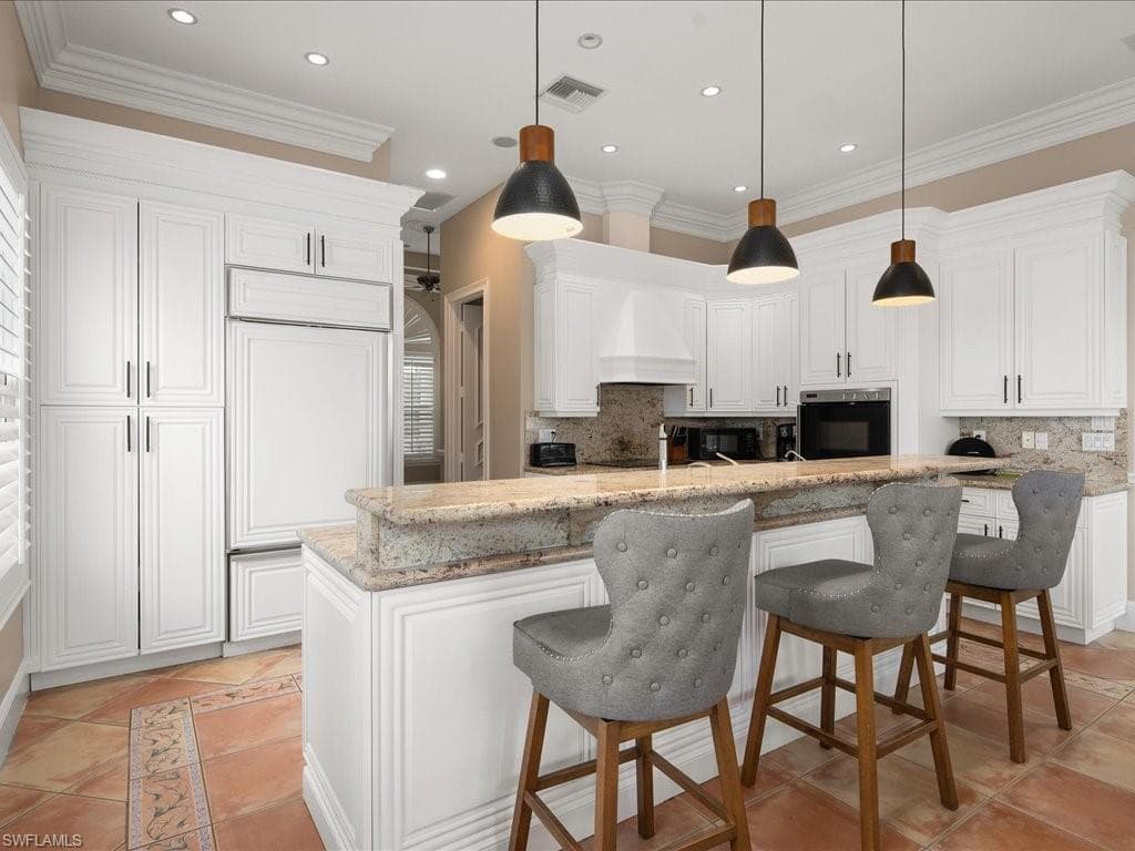239 Channel Dr, Naples, FL 34108-13