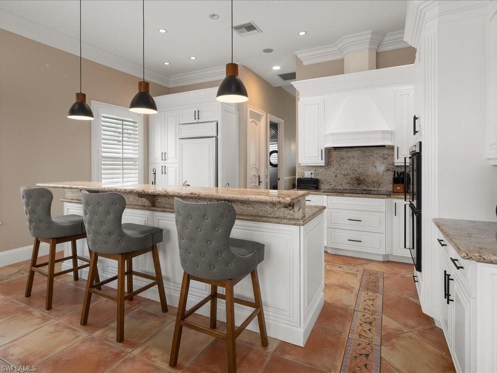 239 Channel Dr, Naples, FL 34108-14