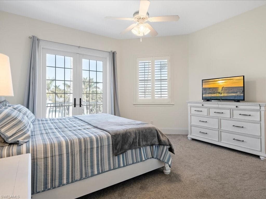 239 Channel Dr, Naples, FL 34108-24