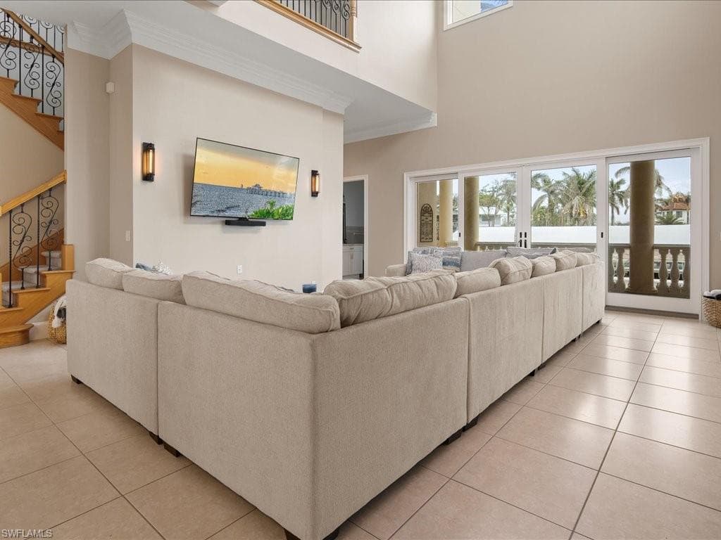 239 Channel Dr, Naples, FL 34108-27