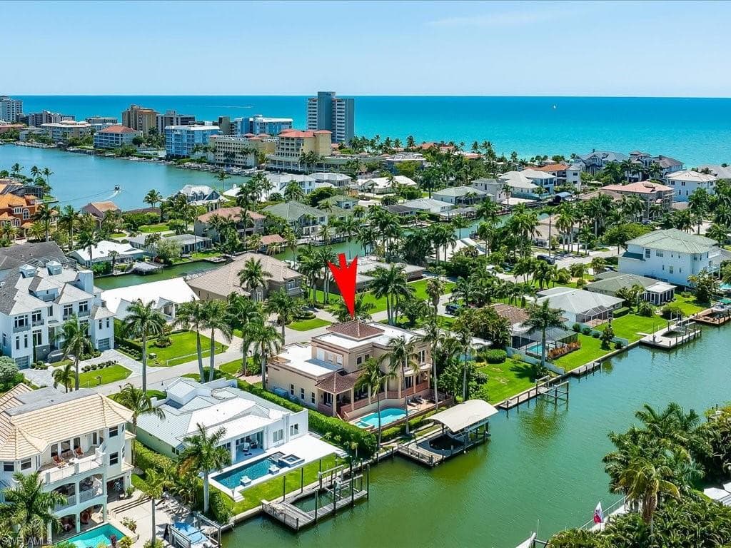 239 Channel Dr, Naples, FL 34108-2