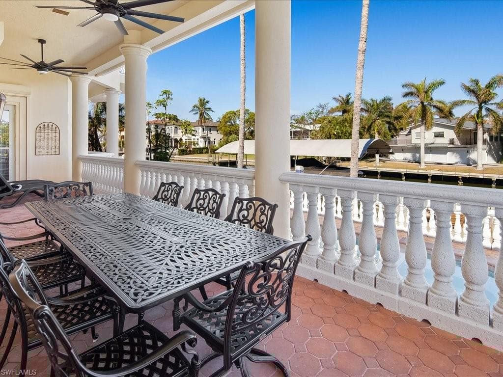 239 Channel Dr, Naples, FL 34108-38