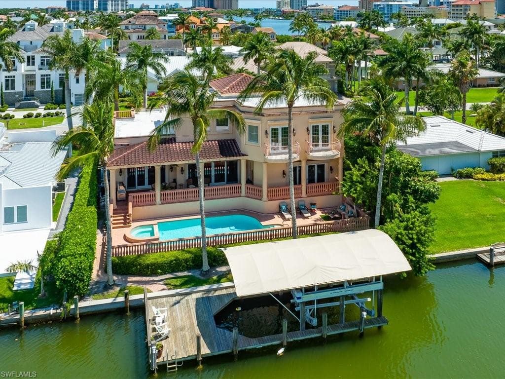 239 Channel Dr, Naples, FL 34108-46