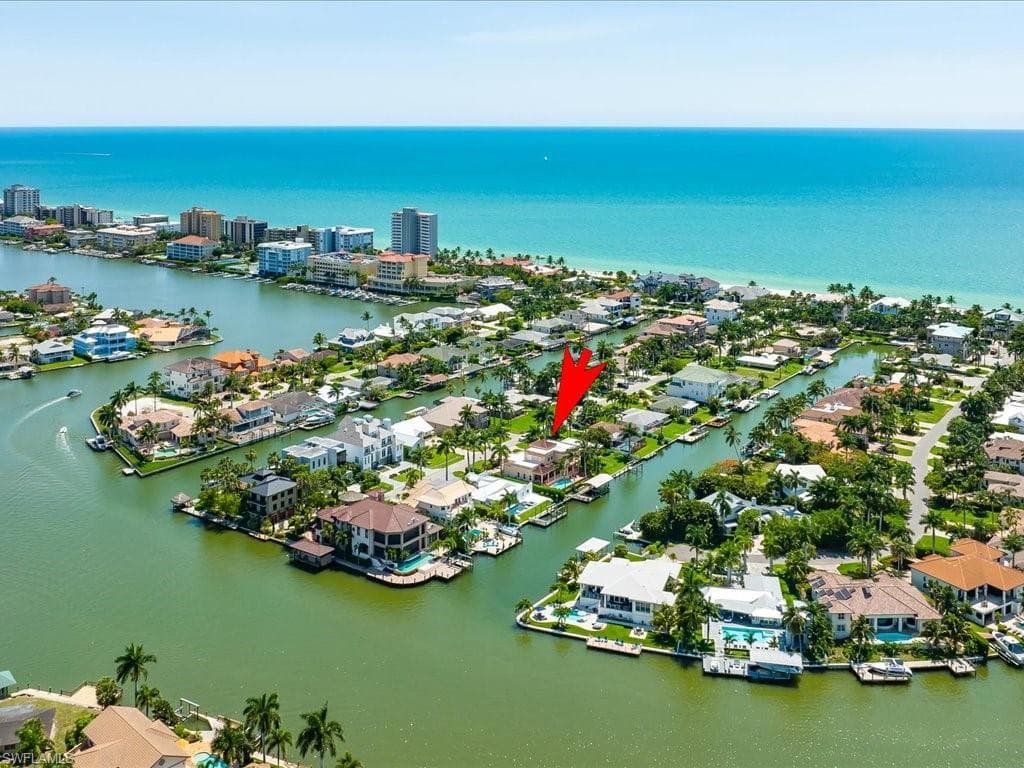 239 Channel Dr, Naples, FL 34108-49