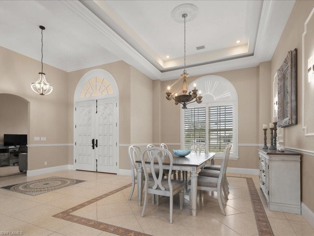 239 Channel Dr, Naples, FL 34108-7