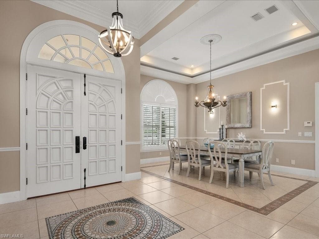 239 Channel Dr, Naples, FL 34108-8