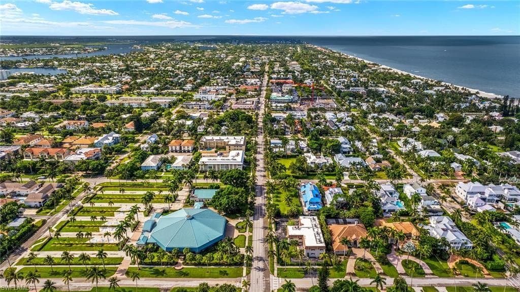 940 3rd St S 203, Naples, FL 34102-14