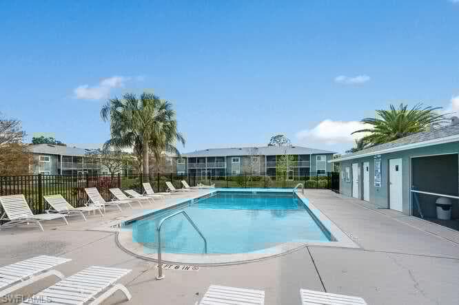 140 Cypress Way E 601, Naples, FL 34110-27