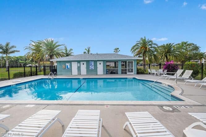 140 Cypress Way E 601, Naples, FL 34110-28