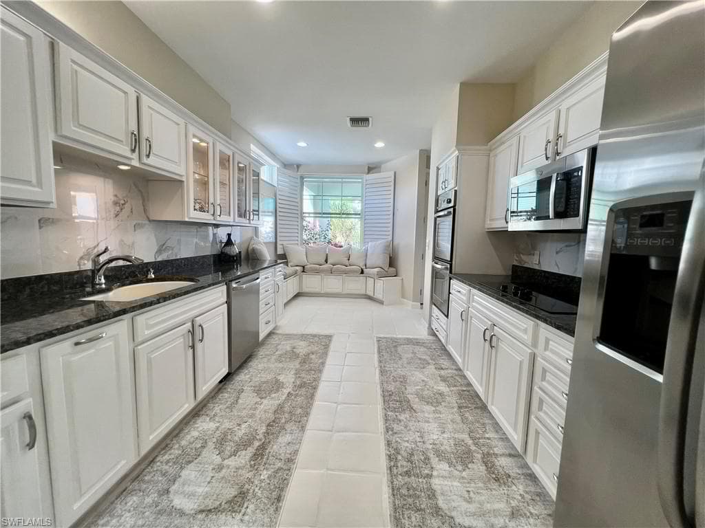 812 Hideaway Cir E 124, Marco Island, FL 34145-15