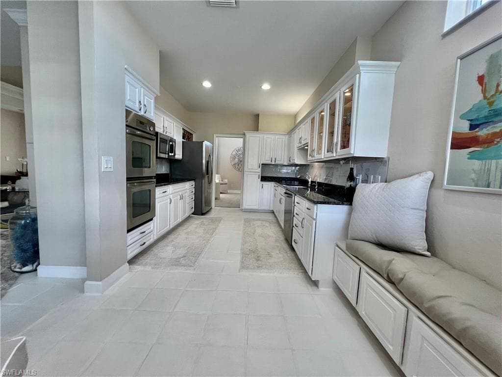 812 Hideaway Cir E 124, Marco Island, FL 34145-16