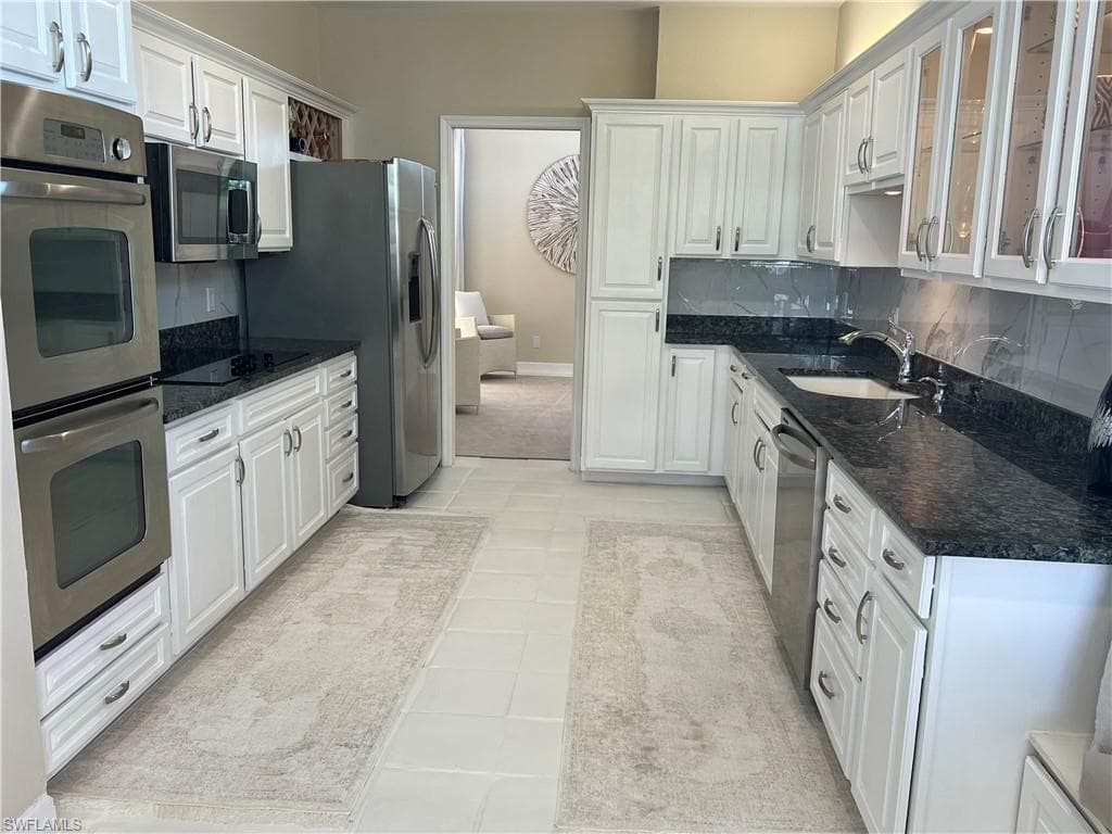 812 Hideaway Cir E 124, Marco Island, FL 34145-17