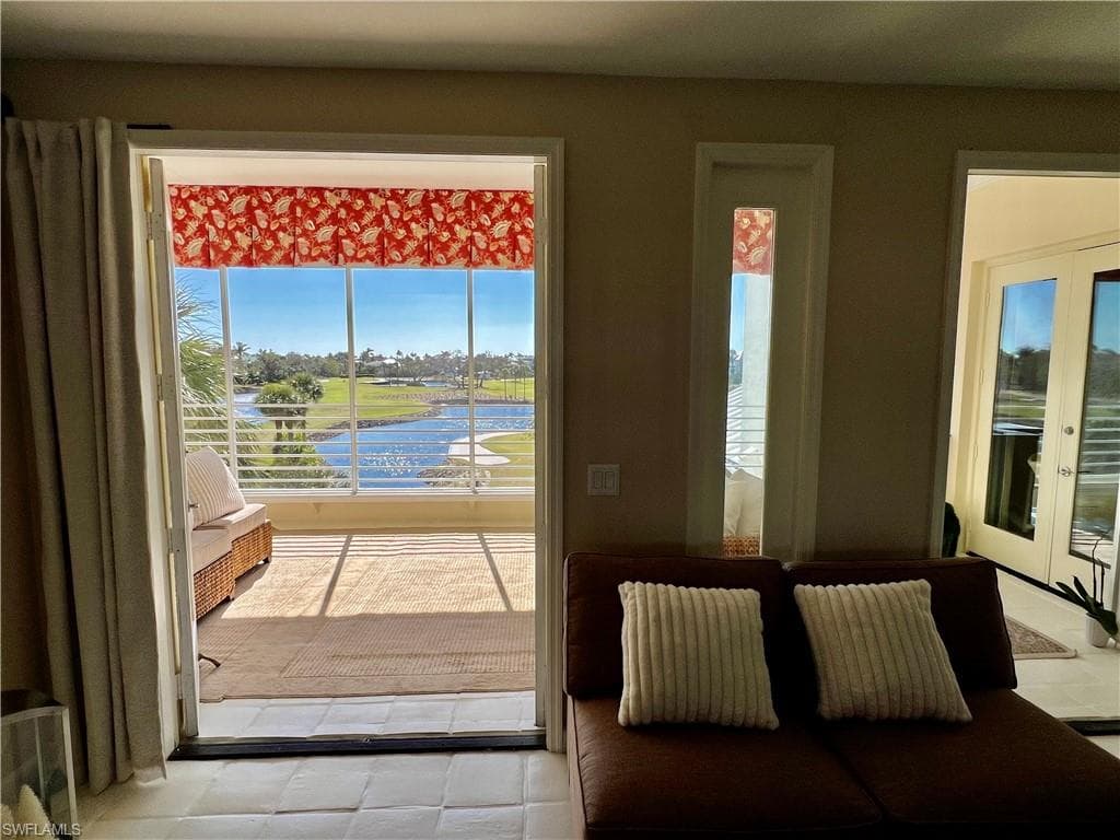 812 Hideaway Cir E 124, Marco Island, FL 34145-25