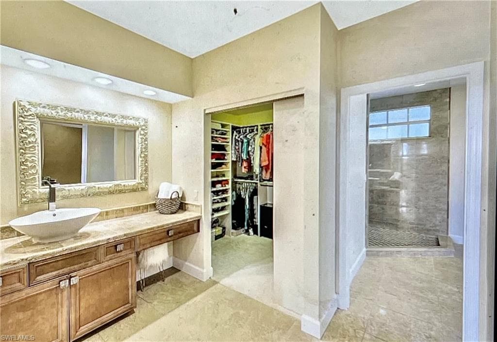 812 Hideaway Cir E 124, Marco Island, FL 34145-38