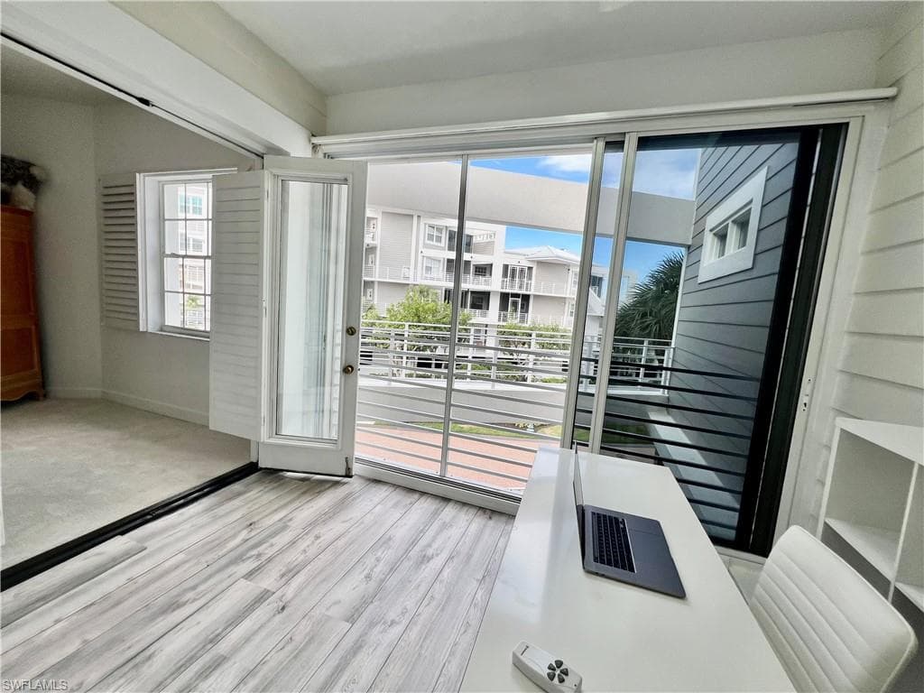 812 Hideaway Cir E 124, Marco Island, FL 34145-46