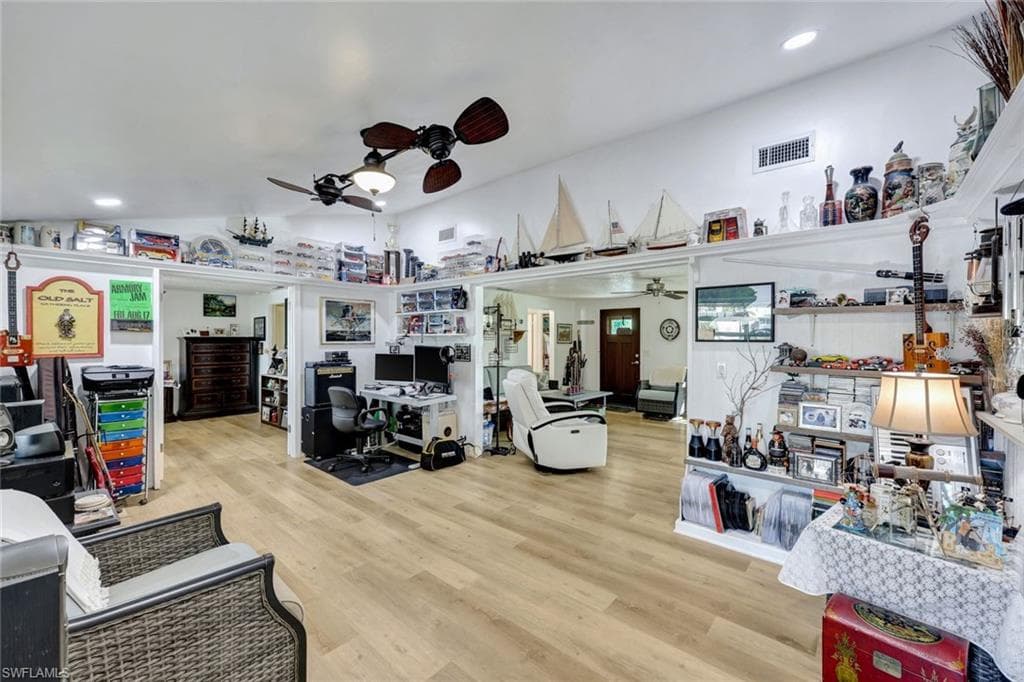 12315 Davis Blvd, Fort Myers, FL 33905-15