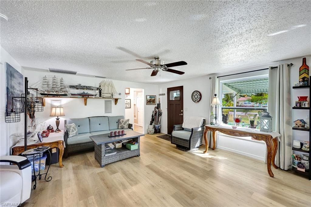 12315 Davis Blvd, Fort Myers, FL 33905-7