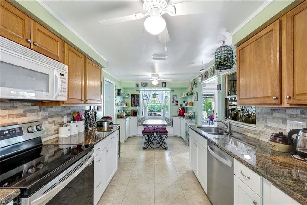 12315 Davis Blvd, Fort Myers, FL 33905-8