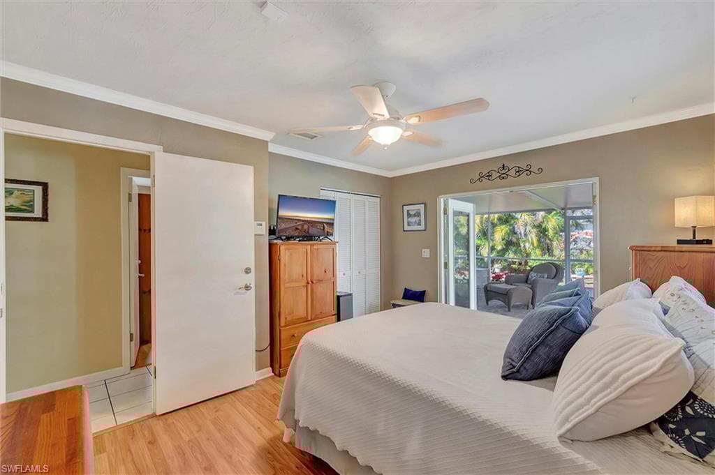 715 96th Ave N, Naples, FL 34108-14