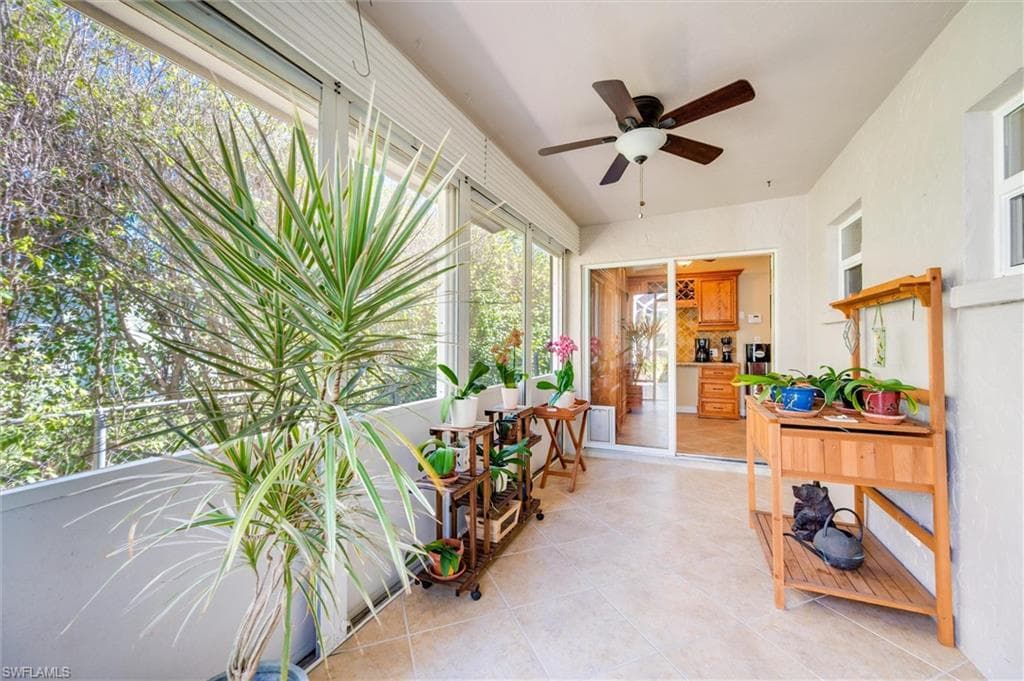 715 96th Ave N, Naples, FL 34108-28