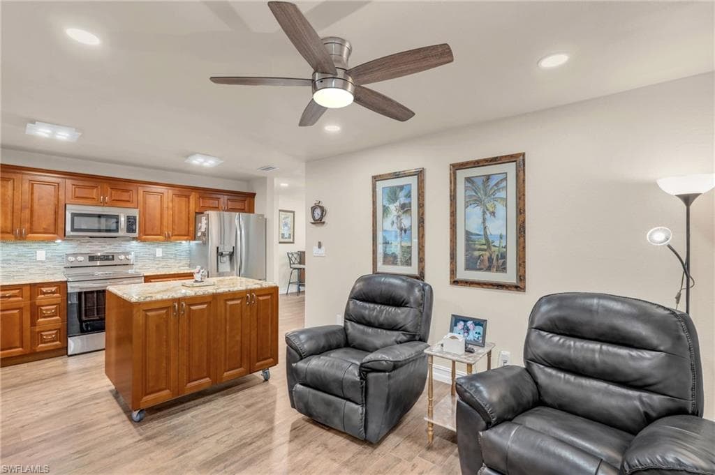 4240 Perth Ct, North Fort Myers, FL 33903-14