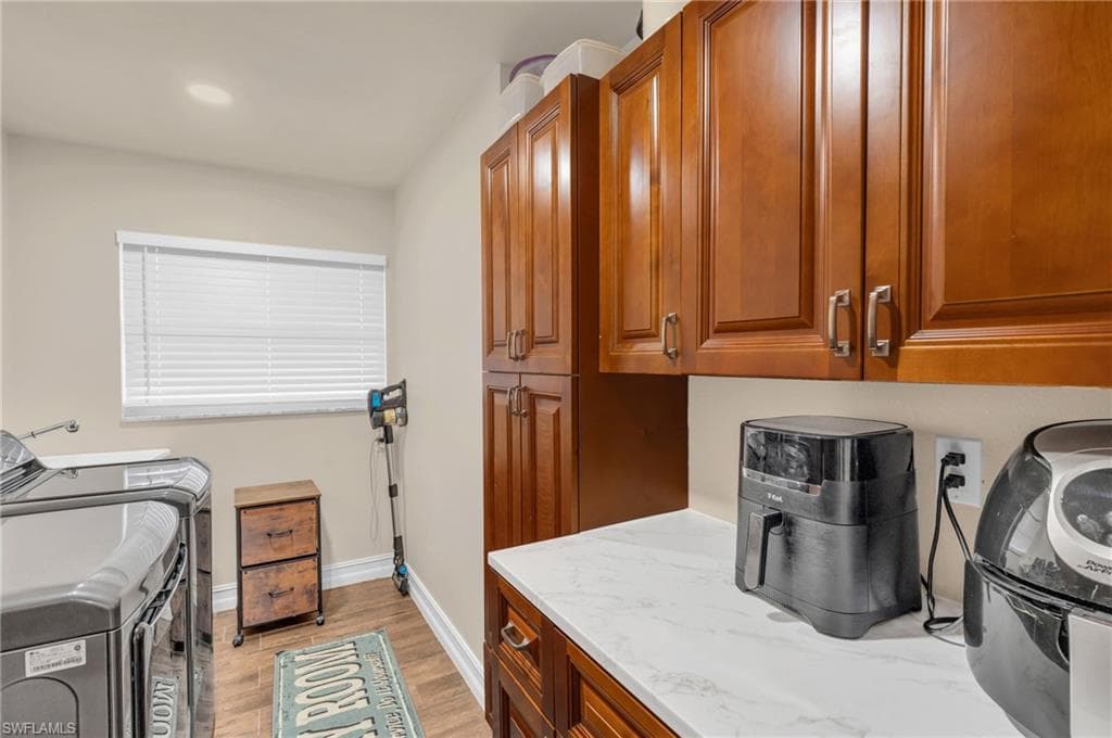 4240 Perth Ct, North Fort Myers, FL 33903-15