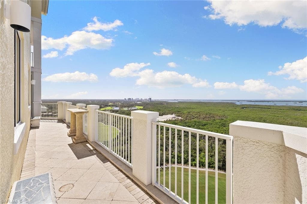 4751 Bay Blvd 2002, Estero, FL 33928-4