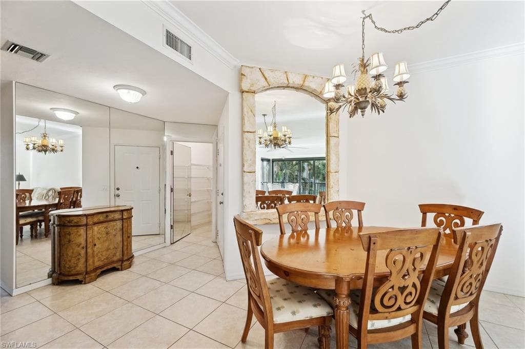 7024 Pelican Bay Blvd F101, Naples, FL 34108-21