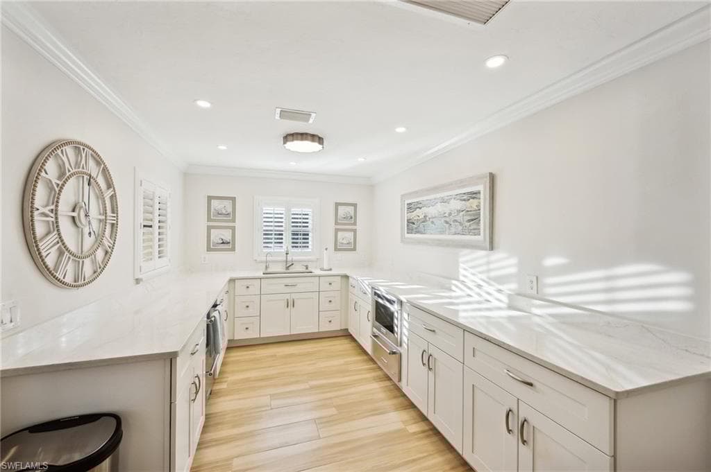 7024 Pelican Bay Blvd F101, Naples, FL 34108-24