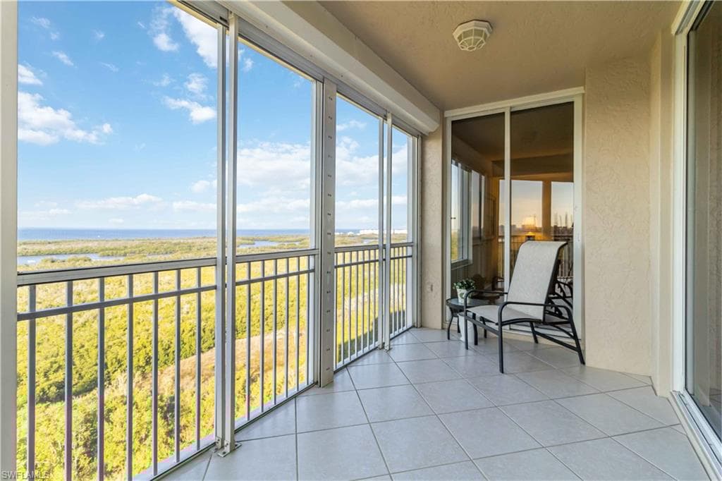 1001 Arbor Lake Dr 1202, Naples, FL 34110-27