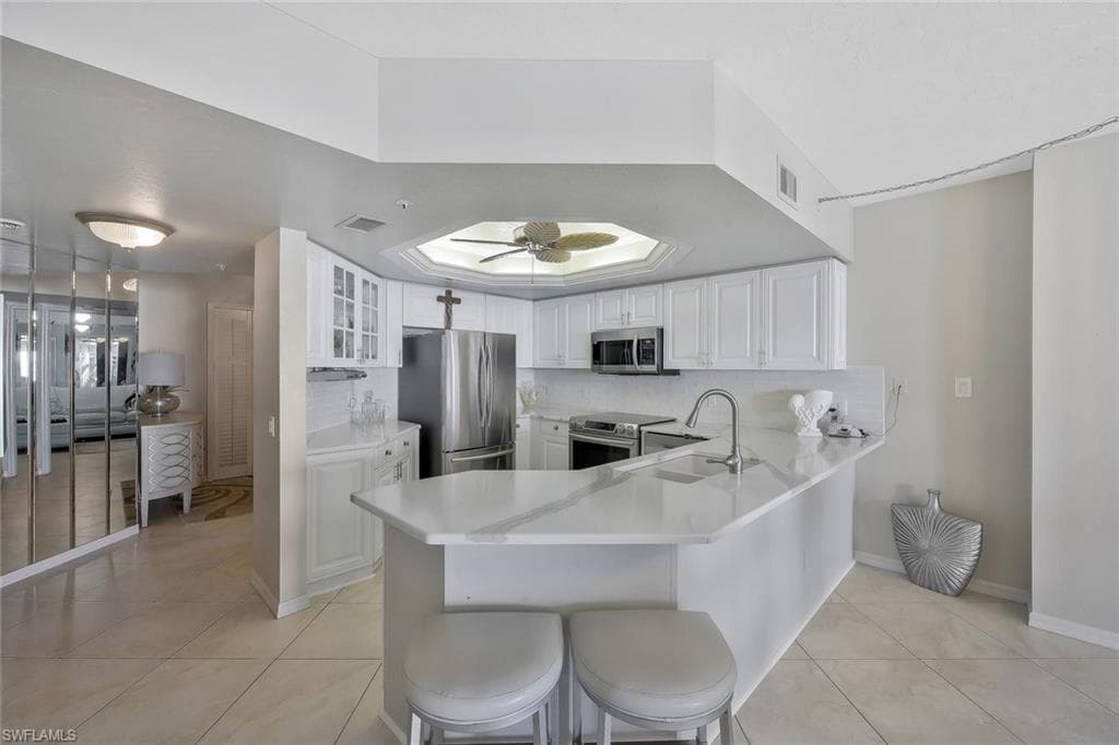 1020 Collier Blvd 203, Marco Island, FL 34145-11