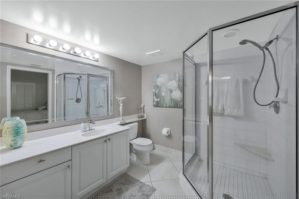 1020 Collier Blvd 203, Marco Island, FL 34145-21