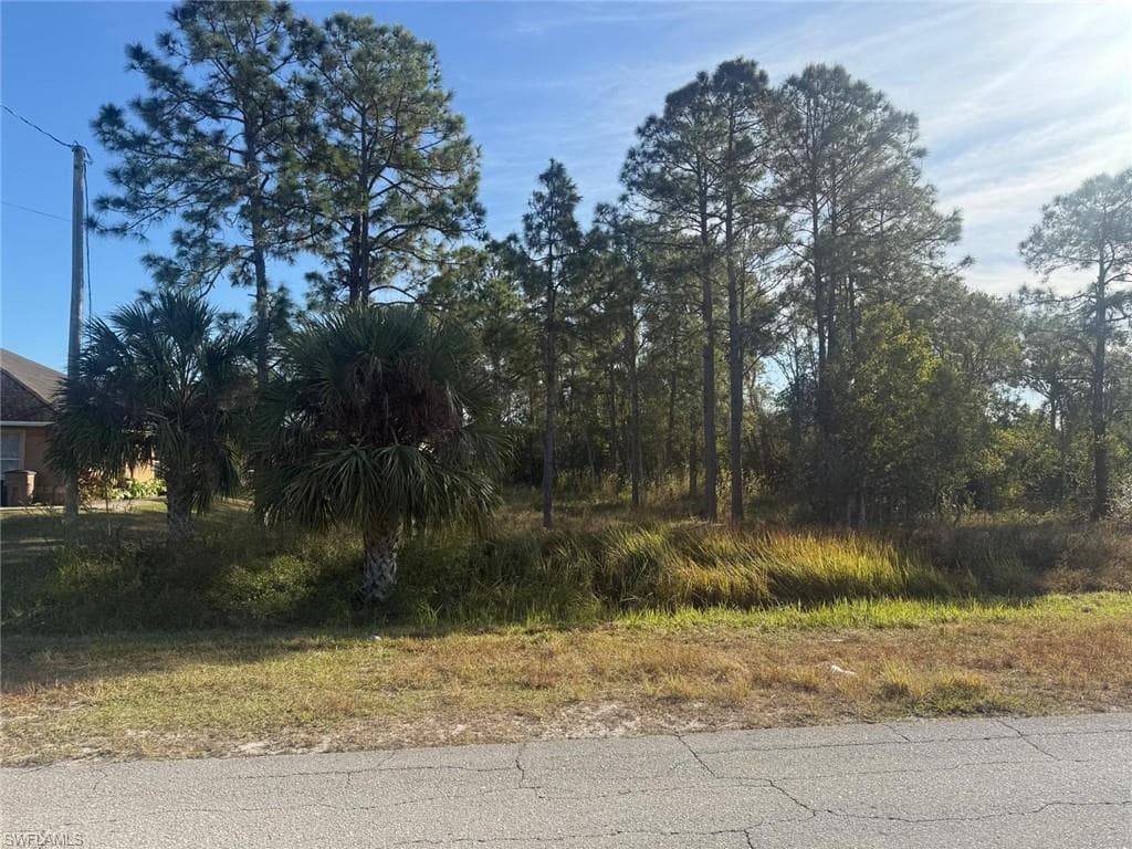 753/755 Eisenhower Blvd, Lehigh Acres, FL 33974-5