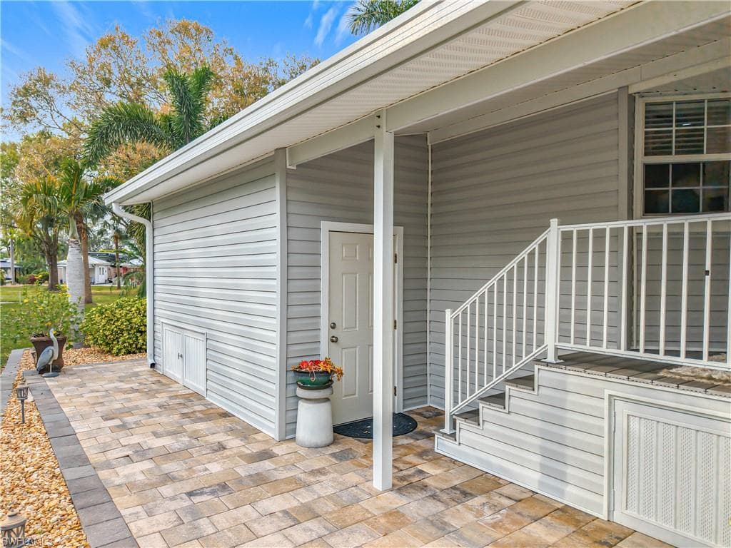 10047 Parkwood Dr. B51, Fort Myers, FL 33905-7