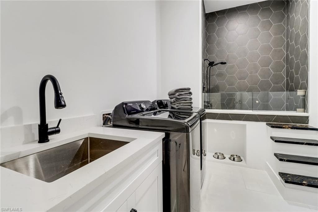 653 23rd St SW, Naples, FL 34117-20