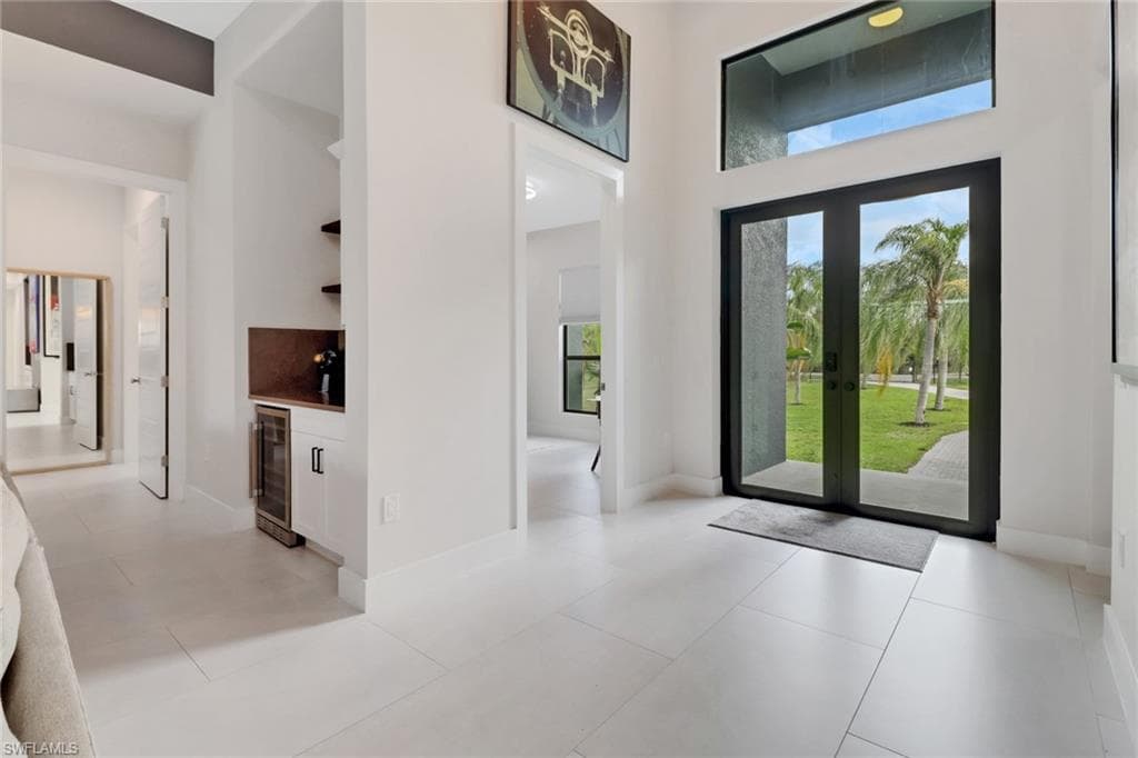 653 23rd St SW, Naples, FL 34117-37