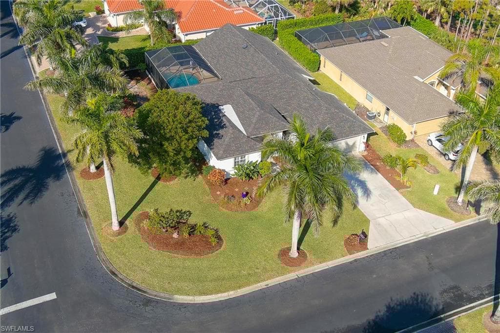 1015 Tivoli Ln, Naples, FL 34104-28