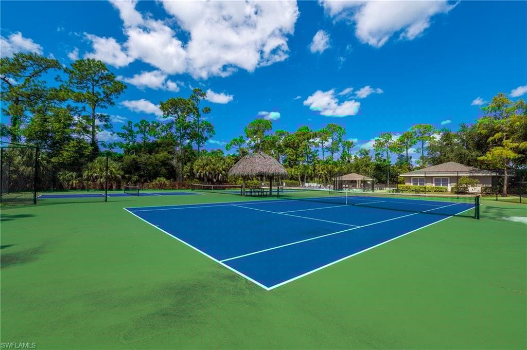 1015 Tivoli Ln, Naples, FL 34104-48