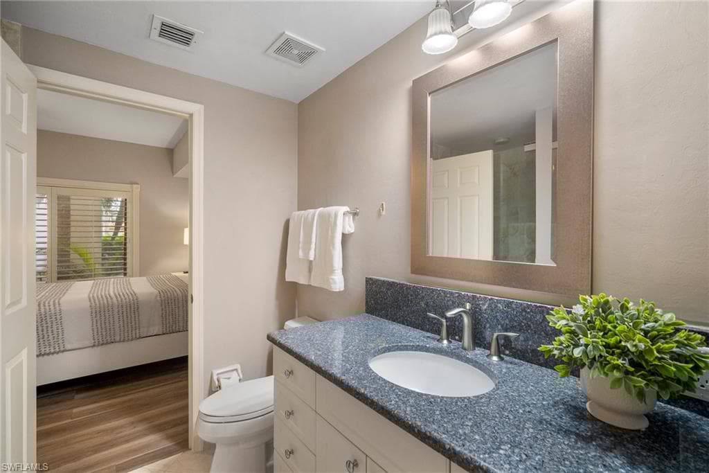 6760 Pelican Bay Blvd 312, Naples, FL 34108-17
